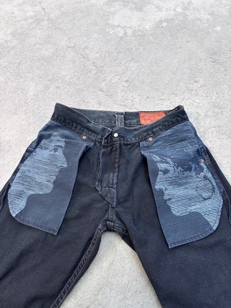Vintage Levis Red Low Bootcut Denim Jeans (Category: Jeans) located in Cabuyao City. Submitted by madwears (Listing ID 1362767016, Image 1). Description: Descriptions Size on tag: W28x 32L Waist: 28” Rise: 9.5 inches Outseam: 40.5 inches Inseam: 32 inches Leg Opening: 9 inches 📍Cabuyao, Laguna Open for meetups around Laguna and can do shipping as well. .