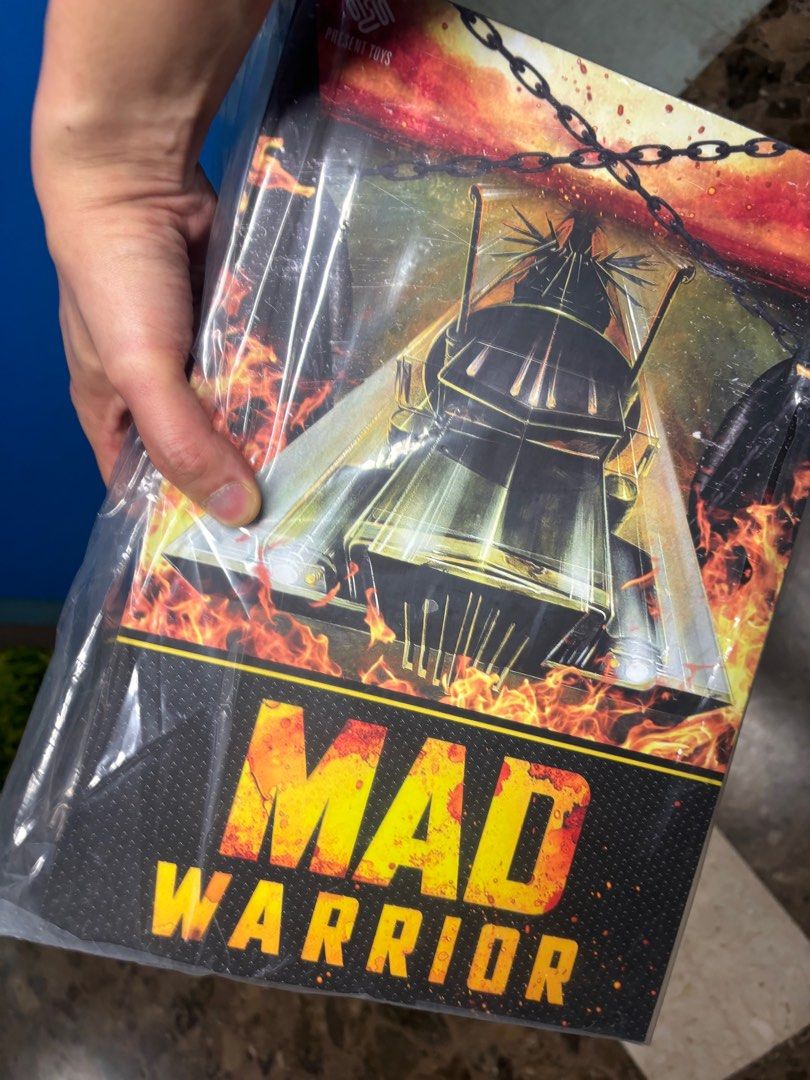 PRESENT TOYS PTSP-33 1/6 マッドウォリアー マッドマックス 風