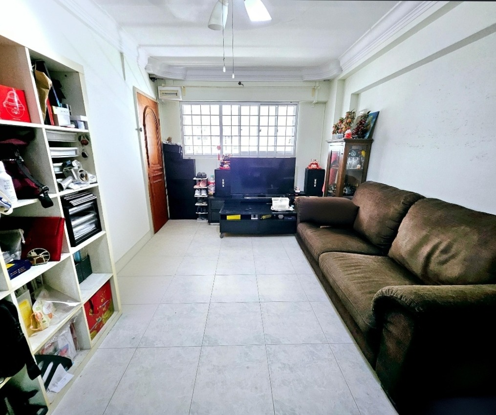 (Category: ) located in . Submitted by ellytsl (Listing ID 1365142570, Image 1). Description: .