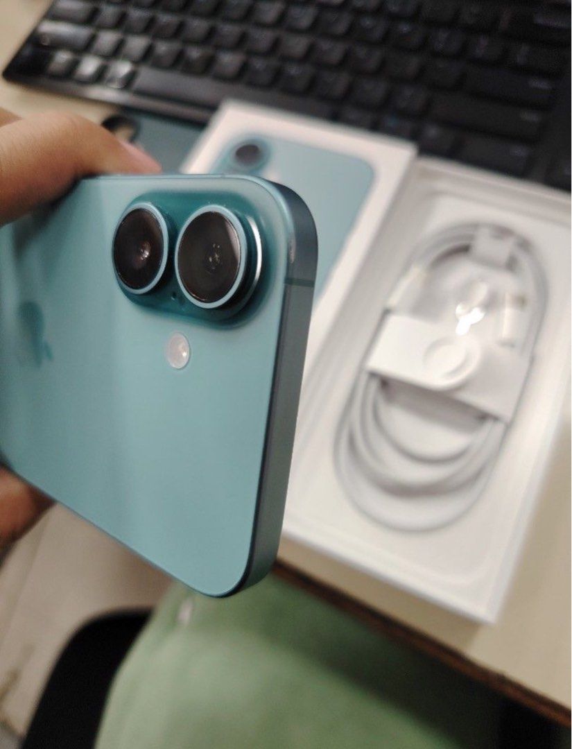 Apple Iphone 16 Teal Complete With receipt RUSH (Category: iPhone 16 Series) located in Taguig. Submitted by influenzas (Listing ID 1366595819, Image 3). Description: FU.