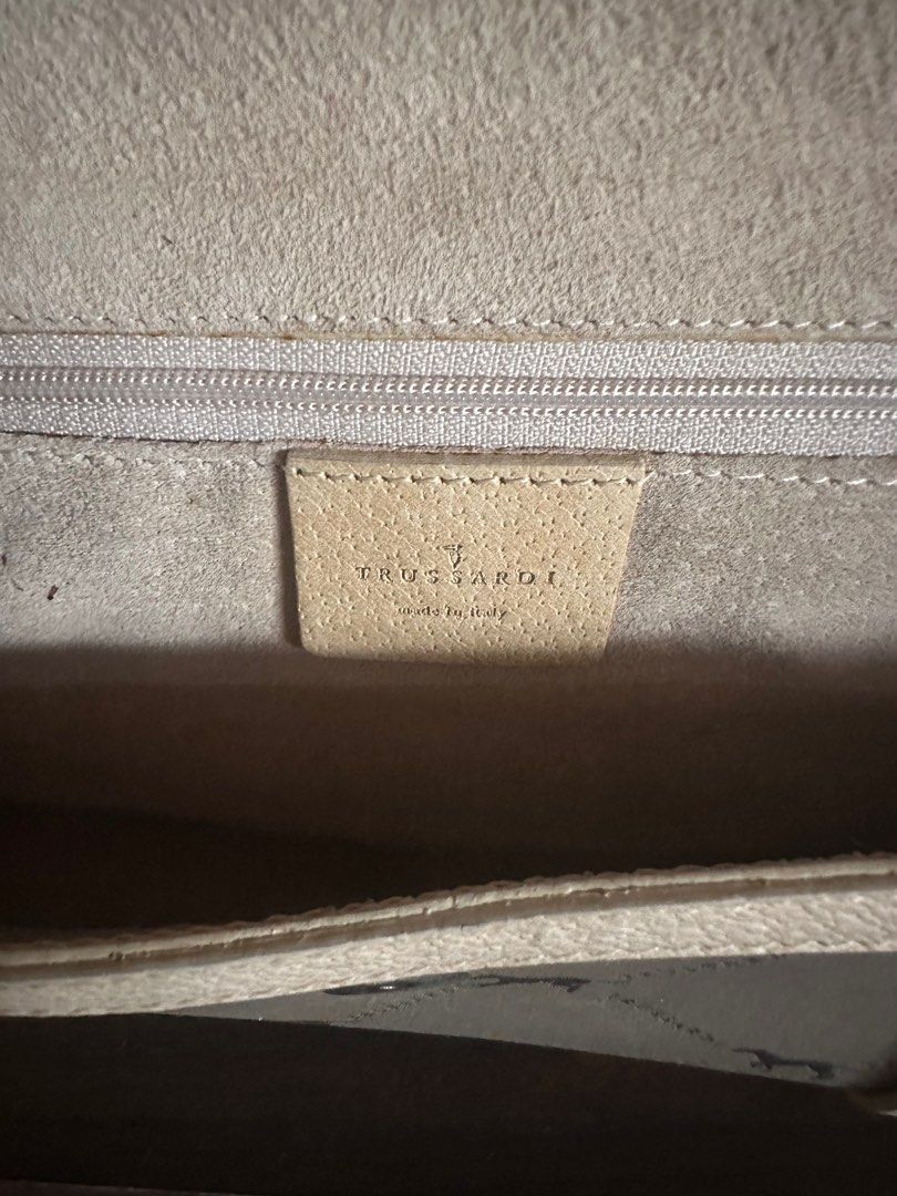 Authentic Trussardi bag (Category: Luxury Bags & Wallets) located in Muntinlupa City. Submitted by belica (Listing ID 1366620246, Image 2). Description: Authentic Trussardi bag. 🤗Preloved, please manage your expectations. 📦Shipping of FRAGILE items at buyers risk. 🤝ALL SALES FINAL! 🚫No return, no exchange, no refund. 🛒Happy Shopping!.
