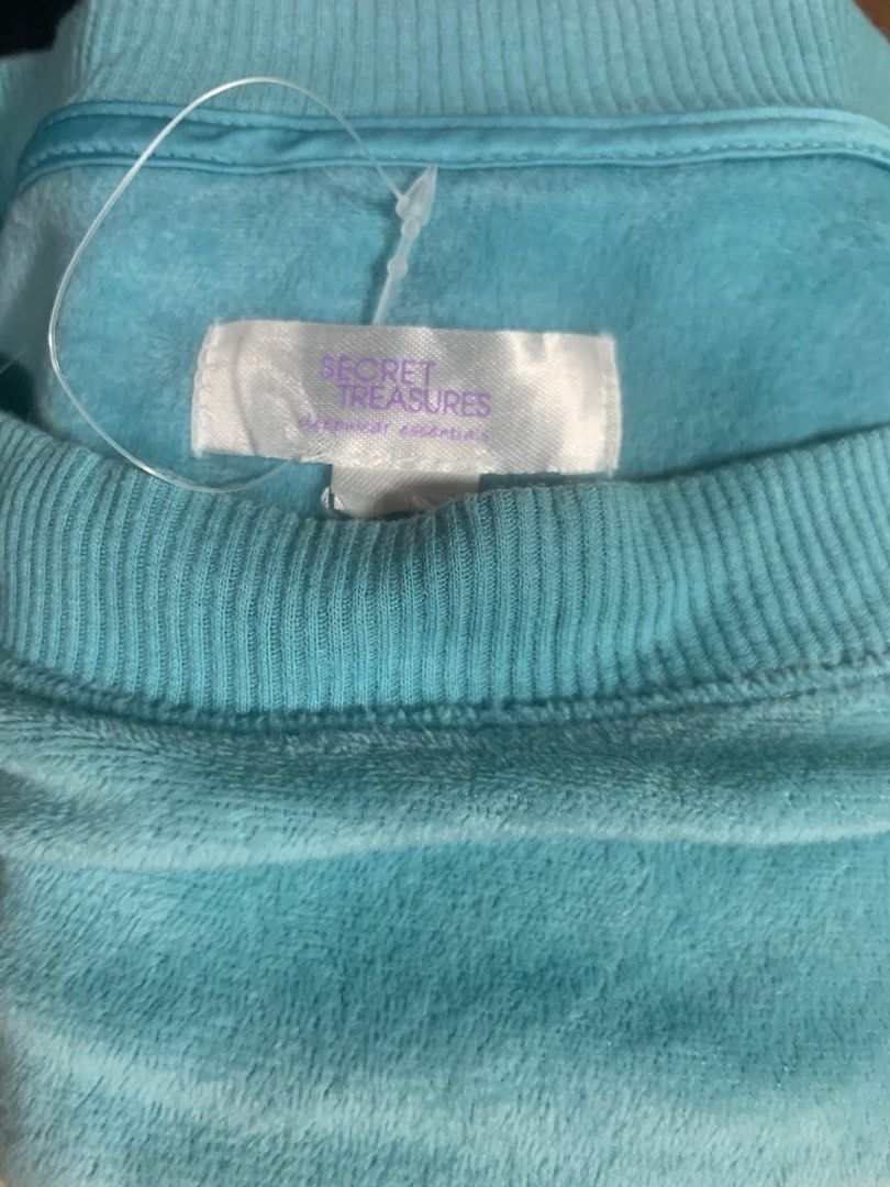 Baby Blue Cotton-Soft Pullover Sleepwear (Category: Longsleeves) located in San Juan City. Submitted by petitboop (Listing ID 1366648151, Image 3). Description: Bust: up to 43” Length: 15.5” Sleeves: 27” Fits Small to Medium frames No when worn. Lowballers will be ignored. Loc: San Juan MM MOP: GCash/Maya (PAYO) MOD: Lalamove, Grab (buyer will handle the booking.) If you opt for J&T or LBC, kindly give me at least 1-2 days allowance to ship out y