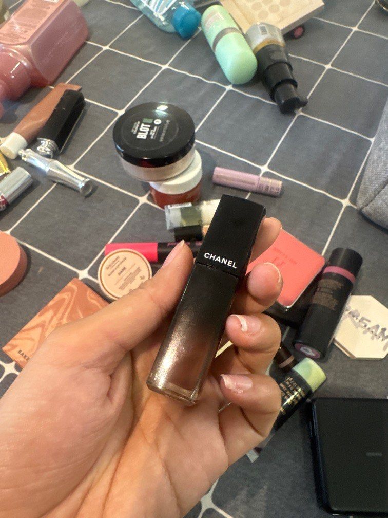 Chanel lipstick (Category: Makeup) located in Quezon City. Submitted by destashingmycloset (Listing ID 1366616349, Image 1). Description: .