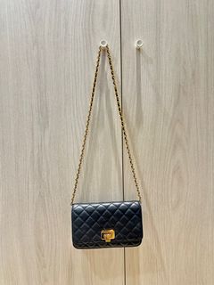 由 yyyvi_ (刊登 ID 1366609963，圖片 1) 提交，位於 的 (類別：)，說明：。