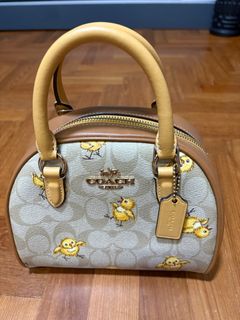 (Category: ) located in . Submitted by littleordinaryshop (Listing ID 1366644468, Image 1). Description: .