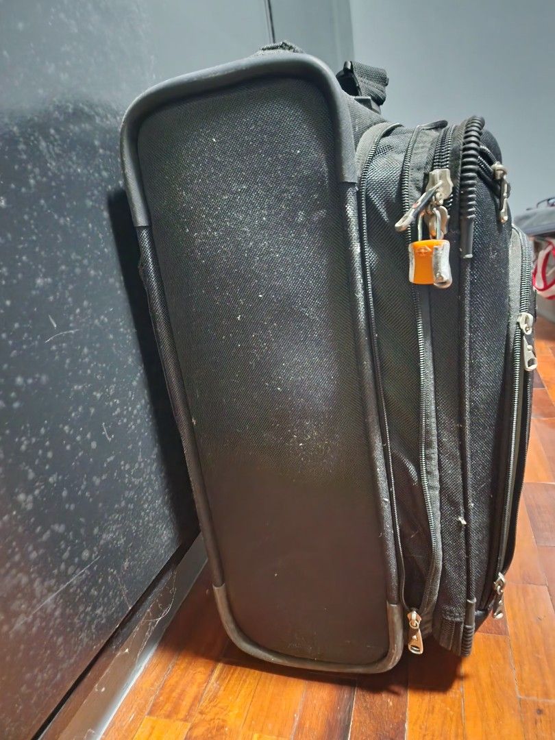 Delsey Luggage Medium (Category: Luggage) located in Paranaque City. Submitted by bluegreen689 (Listing ID 1366583068, Image 3). Description: Delsey Luggage Medium with signs of usage 2 wheels color black lots of compartments RFS: Too many luggage.