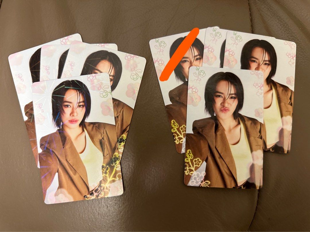 GMMTV FANIVALランダムトレカ　EmiBonnieシークレット付き GMMTV FANIVAL ランダムカード トレカ PondPhuwin① - メルカリ