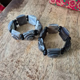 (Category: ) located in . Submitted by jericom (Listing ID 1366613371, Image 1). Description: .