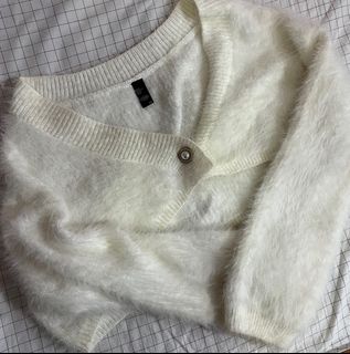 (Category: ) located in . Submitted by llunvrr (Listing ID 1366683763, Image 1). Description: .