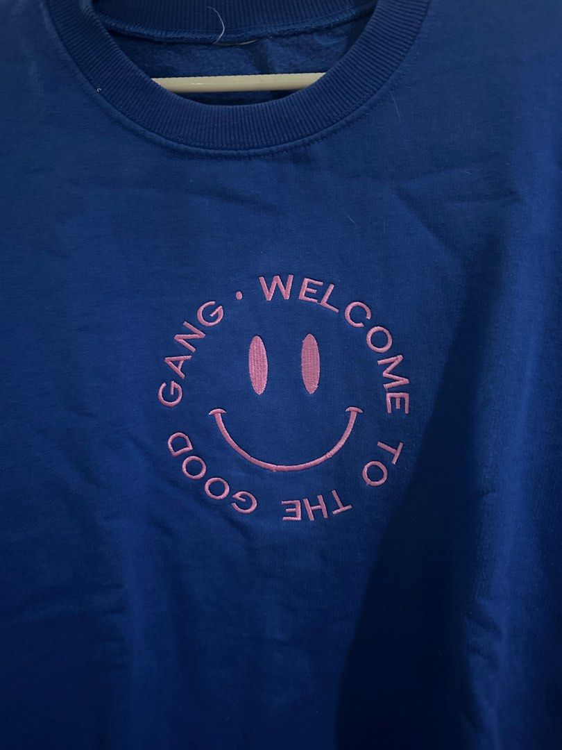 Good Gang Blue Sweatshirt (Category: Longsleeves) located in Taytay. Submitted by chilowbri (Listing ID 1366688344, Image 2). Description: Fits S-M MOP: Gcash/Maya MOD: J&T/SDD Loc: Taytay.