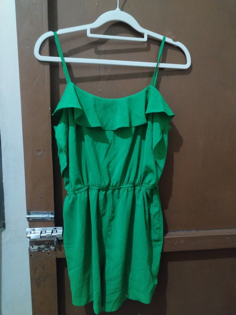Green romper (Category: Jumpsuits) located in Manila. Submitted by reduceandrecycle (Listing ID 1366626023, Image 1). Description: .