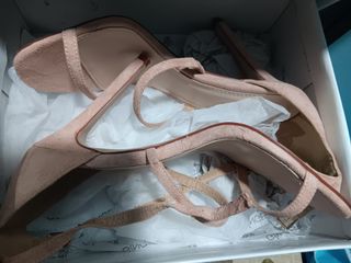 (Category: ) located in . Submitted by mamaaisy (Listing ID 1366667266, Image 1). Description: .