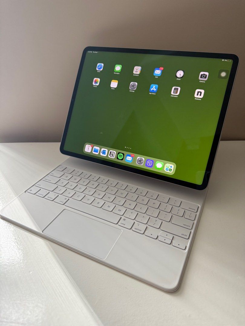 Ipad Pro 12.9” 6th Gen - complete set with apple magic keyboard + apple pencil (Category: Laptops & Notebooks) located in Mandaluyong City. Submitted by scottie.boop22 (Listing ID 1366624409, Image 2). Description: Comes with an apple ipad case (roual blue) worth 8k..