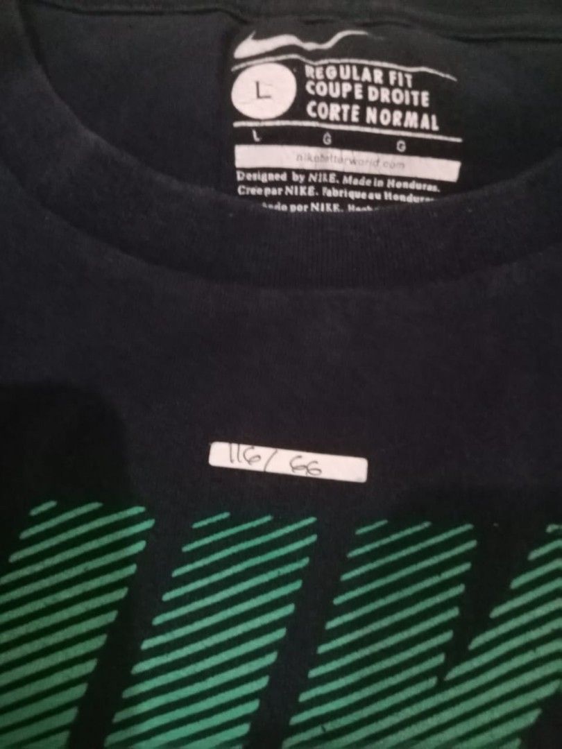 Kaos NIKE Second (Thrift), Fesyen Pria, Pakaian Baju Luaran di