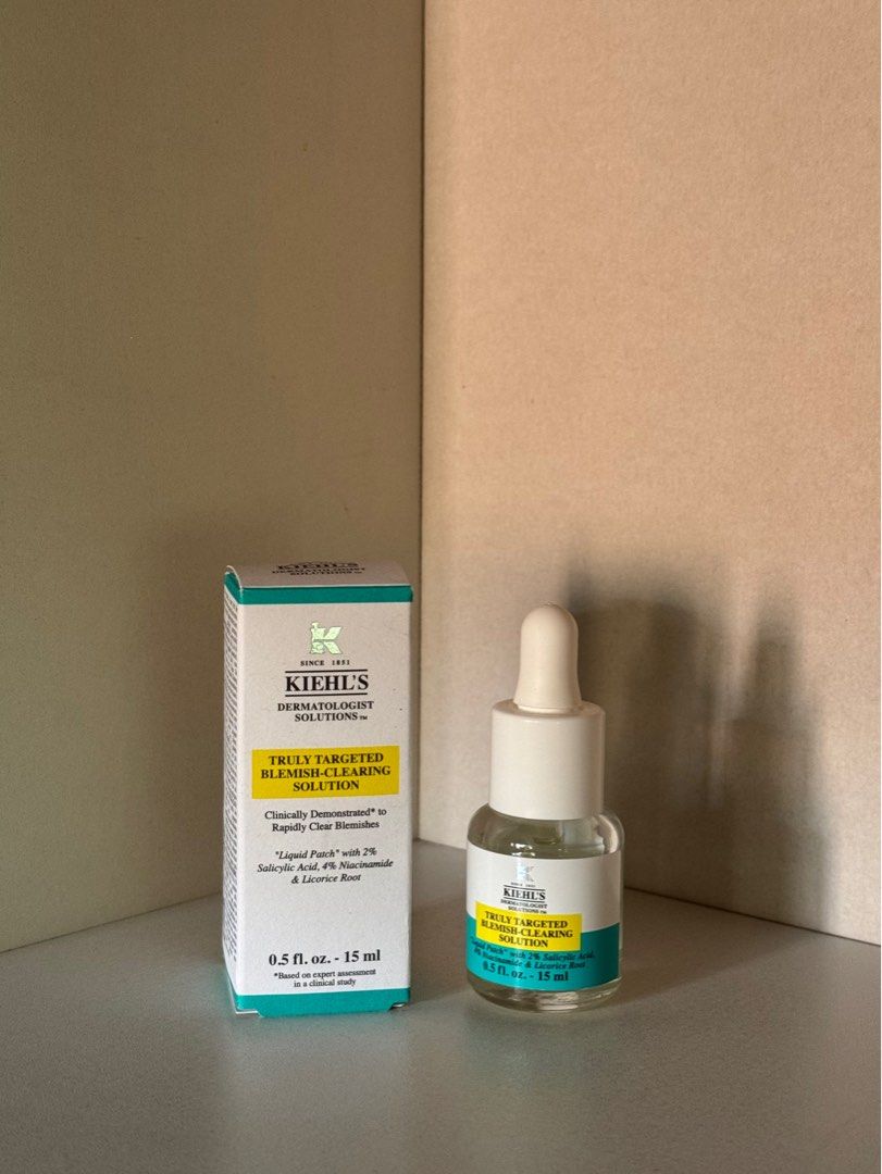 Kiehl’s Acne-Clearing Pimple Patch (Category: Face Care) located in Talisay. Submitted by tanyadiii (Listing ID 1366647498, Image 1). Description: - Kiehl’s Truly Targeted Acne-Clearing Pimple Patch with Salicylic Acid - Includes Caudalie Sample for Free Used but still has 70% left if not more. RFS: Not using anymore. Finally went to a dermatologist to address my skin issues. Shipping fee already included. Bought from Kiehl’s Official Store (Oran