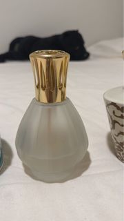 (Category: ) located in . Submitted by egg__preloved (Listing ID 1366661191, Image 1). Description: .