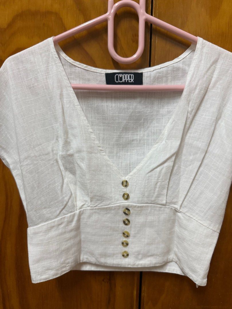 Linen Top (Category: Blouses) located in Makati City. Submitted by karenjoyofthrifts (Listing ID 1366664047, Image 2). Description: Linen Crop top, very cute in actual..