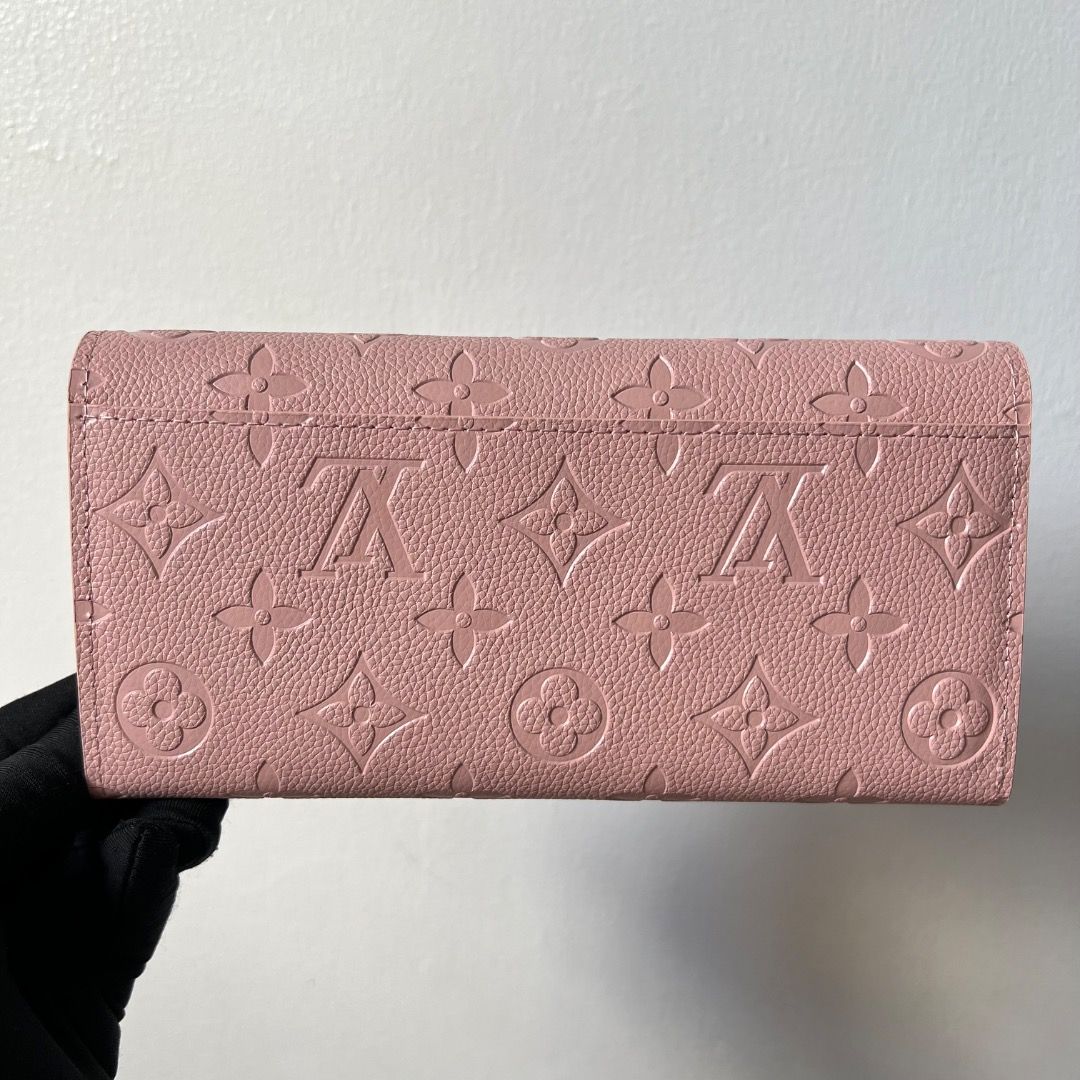 LV Sarah Pink Long Wallet (Category: Luxury Bags & Wallets) located in Antipolo. Submitted by mjlenihcpreloved (Listing ID 1366590448, Image 3). Description: NO INCLUSIONS.