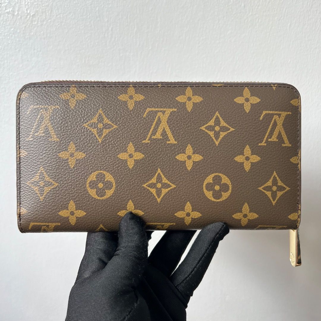 LV Zippy Monogram Long Wallet (Category: Luxury Bags & Wallets) located in Antipolo. Submitted by mjlenihcpreloved (Listing ID 1366612809, Image 2). Description: .