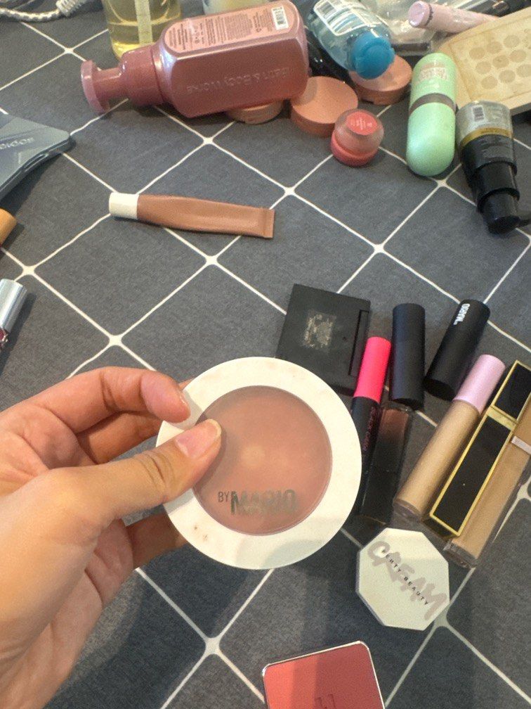 Make up by mario barely blushing (Category: Makeup) located in Quezon City. Submitted by destashingmycloset (Listing ID 1366612103, Image 2). Description: .