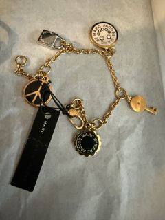 （分類：）位於 。 由 loveshopping1105 提交（商品編號 1366583425，圖片 1）。簡介： 。