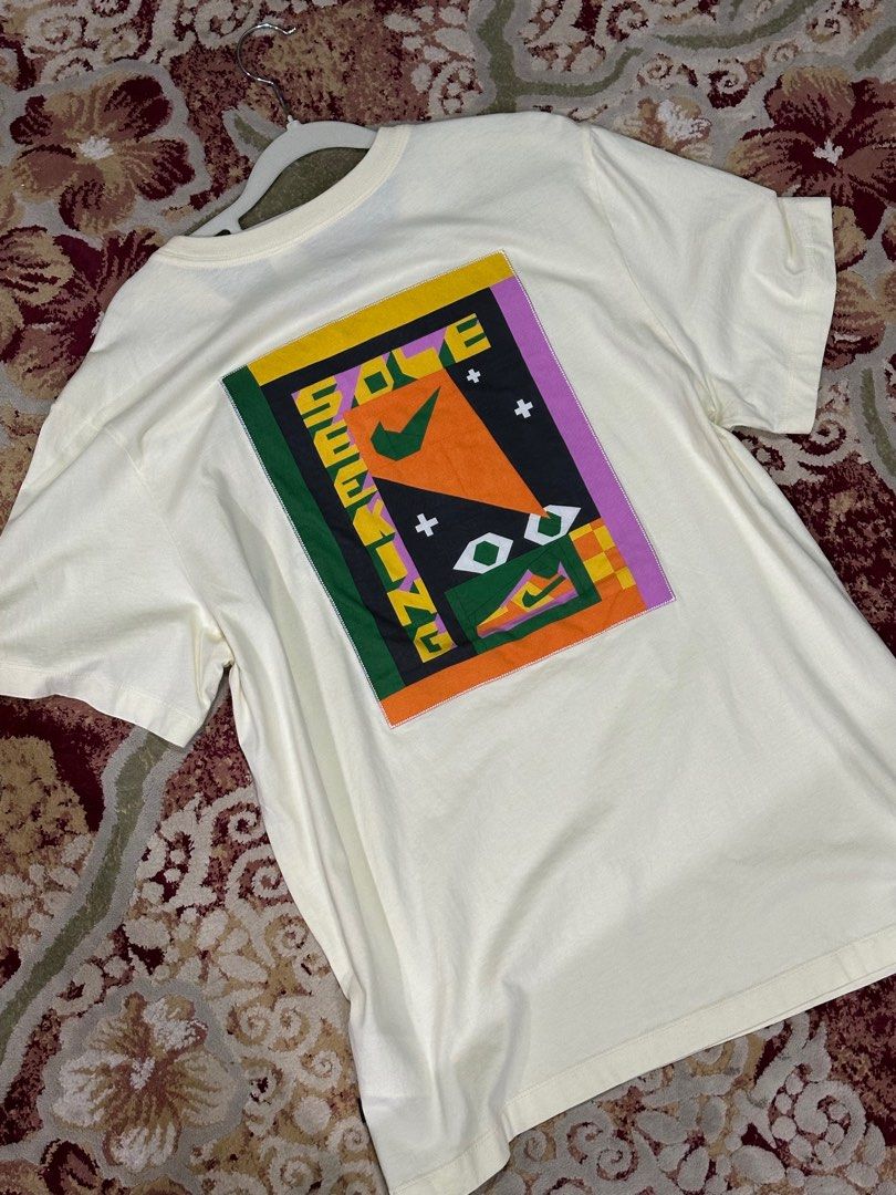 nike (Category: Activewear) located in Kuala Terengganu. Submitted by bpstore.my (Listing ID 1366697366, Image 3). Description: pit 22 labuh 29 condition 8/10.
