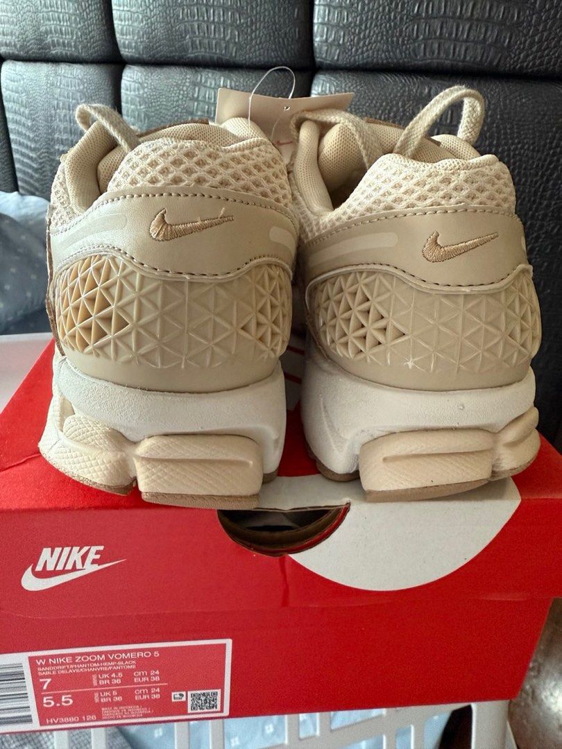 Nike Vomero Limited (Category: Sneakers) located in Paranaque City. Submitted by pringlestrue (Listing ID 1366603582, Image 3). Description: Save 1k! Below SRP Women’s 7us Brand-new Colour Shown: Sand Drift/Hemp/Black/Phantom Rfs: extra .