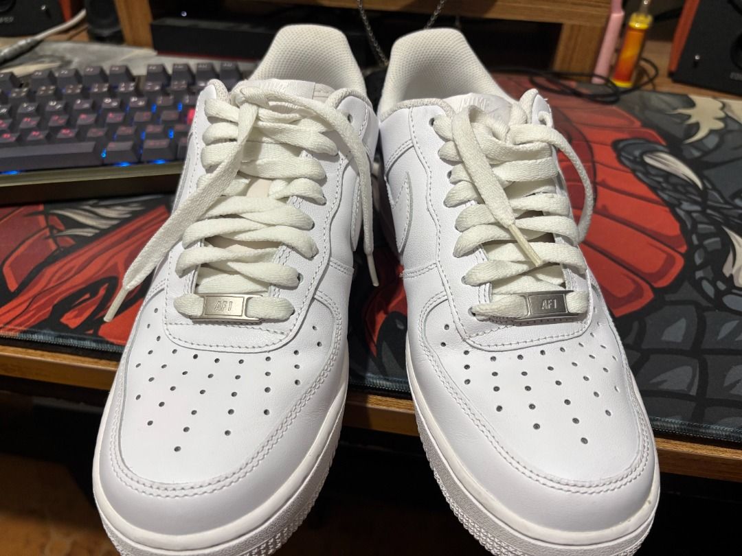 Nike WMNS Air Force 1 07 Triple White (Category: Sneakers) located in Pasay City. Submitted by bs_flatline (Listing ID 1366718963, Image 1). Description: Used once at the Mall. RFS: Do not like the fit.