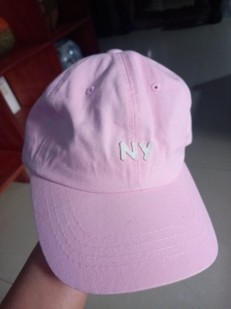NY cap (Category: Hats & Beanies) located in General Trias. Submitted by smyls (Listing ID 1366645550, Image 1). Description: .