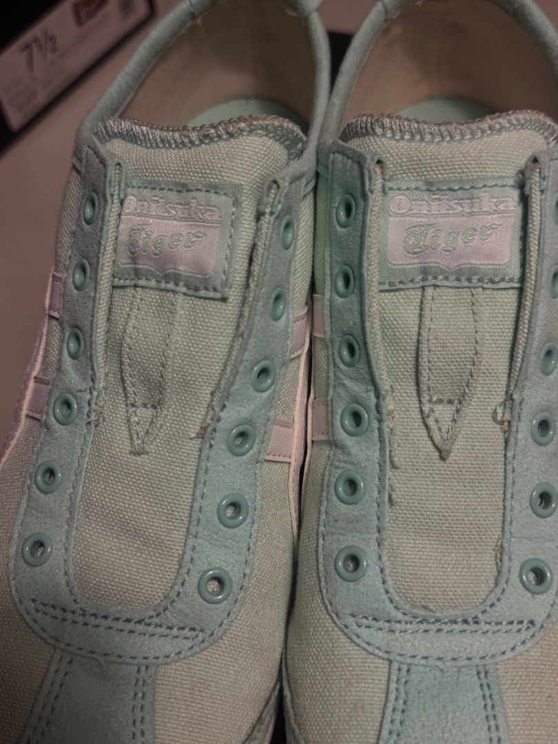 Onitsuka Tiger Mexico 66 Slip-on Mint (Category: Sneakers) located in Las Pinas. Submitted by masd0923 (Listing ID 1366681825, Image 2). Description: This is a slip-on and bought it in Glorietta. With original box. Size 6 and 1/2 US Women. Slightly negotiable. Just needs cleaning then it looks good as new.