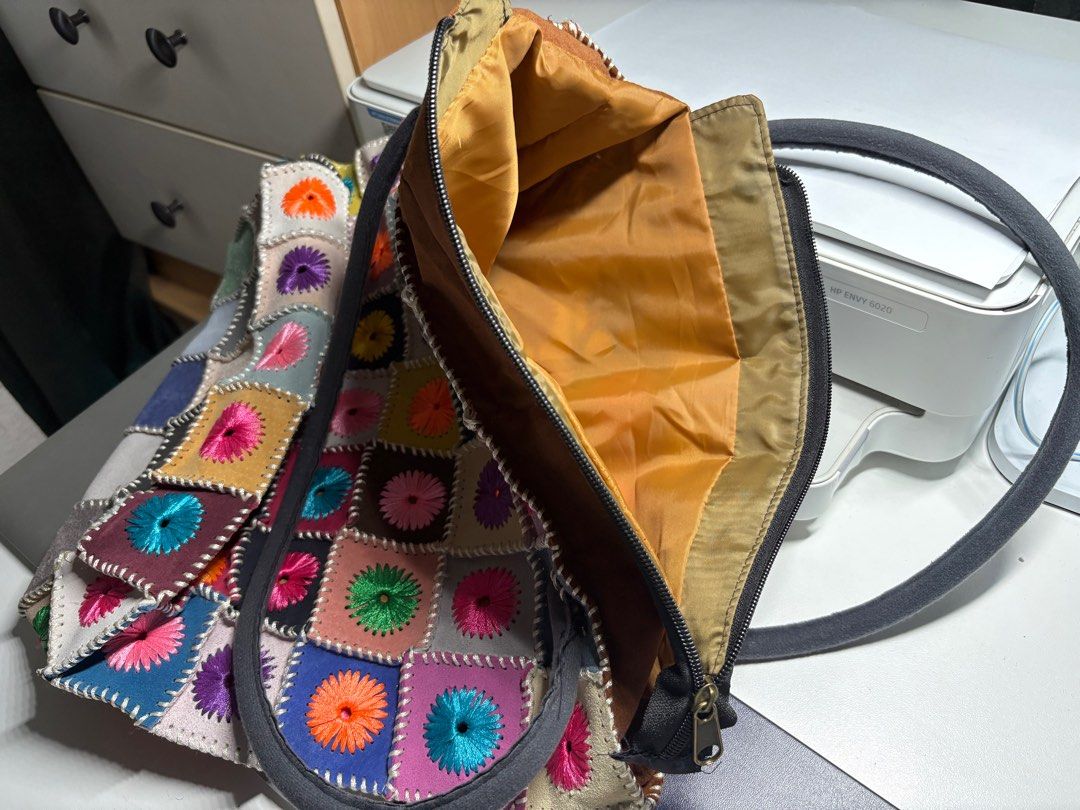 Patchwork Tote Bag (Category: Tote Bags) located in Singapore. Submitted by jltinker (Listing ID 1366586560, Image 3). Description: Thread sewn colourful patchwork tote bag with zip. .