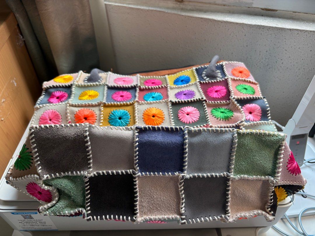 Patchwork Tote Bag (Category: Tote Bags) located in Singapore. Submitted by jltinker (Listing ID 1366586560, Image 5). Description: Thread sewn colourful patchwork tote bag with zip. .