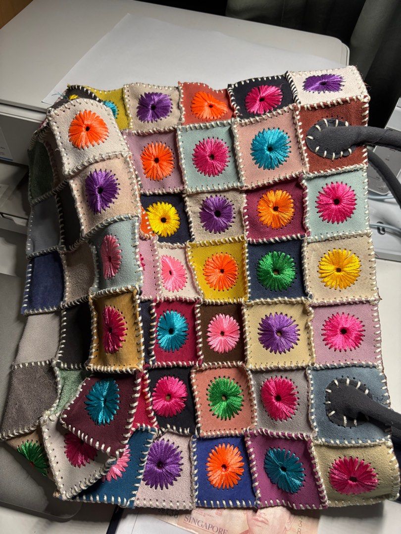 Patchwork Tote Bag (Category: Tote Bags) located in Singapore. Submitted by jltinker (Listing ID 1366586560, Image 4). Description: Thread sewn colourful patchwork tote bag with zip. .