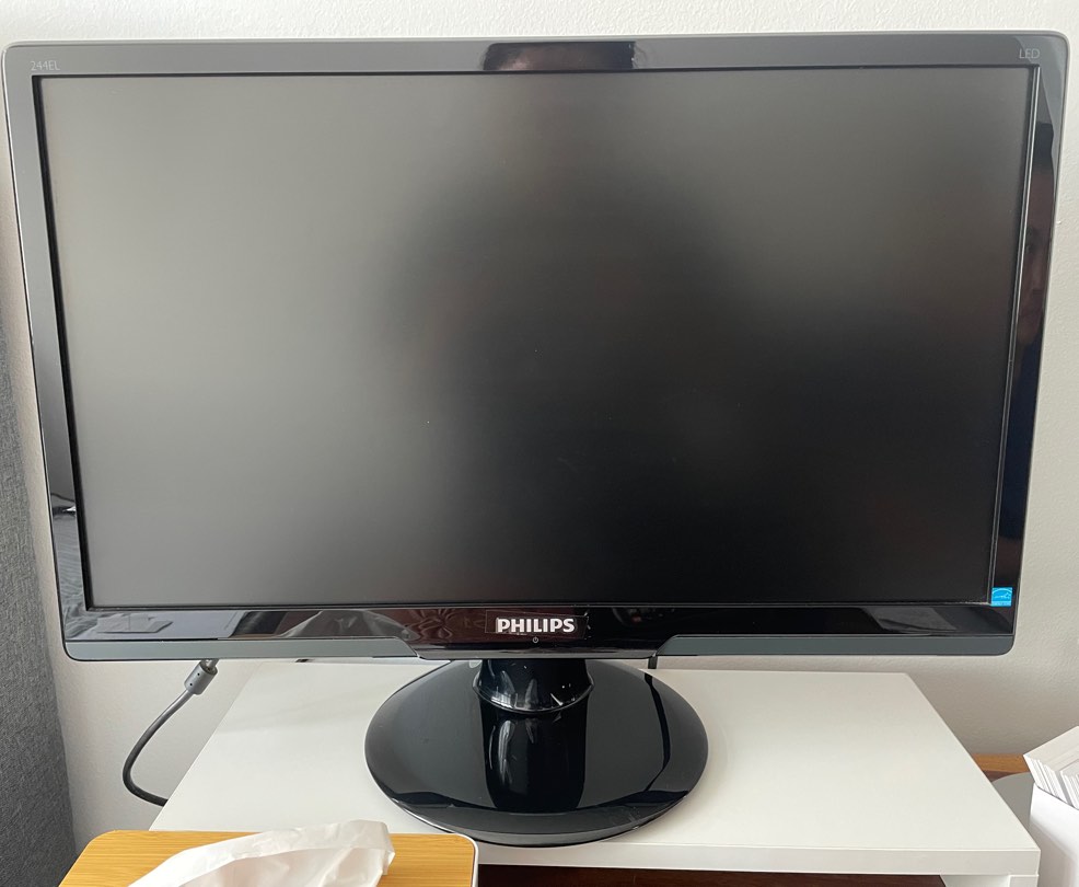 Philips Monitor, Computers & Tech, Desktops on Carousell