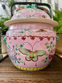 (Category: ) located in . Submitted by charmagainvintage (Listing ID 1366603392, Image 1). Description: .