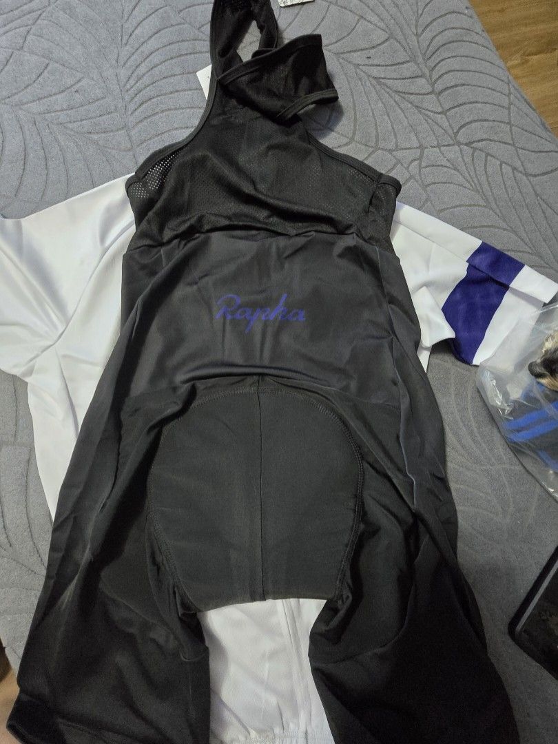 Rapha Cycling Jersey Large Brandnew (Category: Activewear) located in Angeles City. Submitted by sweetiezach (Listing ID 1366686390, Image 3). Description: .