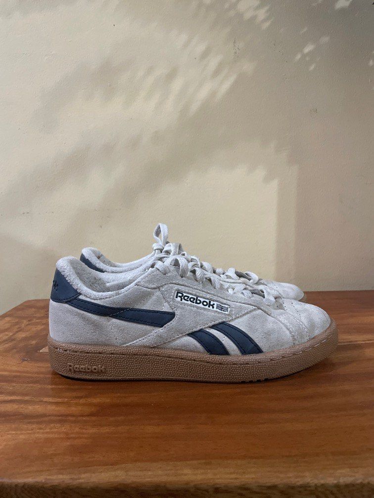 Reebok Club C Grounds UK (Category: Sneakers) located in Las Pinas. Submitted by sameoldkid (Listing ID 1366663442, Image 1). Description: Reebok Club C Grounds UK Color - Chalk Size - US 6, UK 5 Great shoe for wide feet, has arch in-sole. Only needs cleanup, other than that, shoe still in great condition. With box Shipping from Las Piñas RFS: Decluttering.