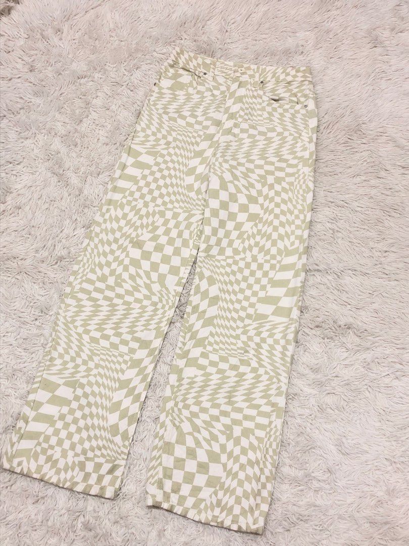RSQ Jeans (Category: Jeans) located in Bulacan. Submitted by bertoo0 (Listing ID 1366719138, Image 2). Description: RSQ Brand - Size: 30 Length: 41.5 Hem: 12 Condition: 10/10 No issue - Dm to purchase 📩 Can do vouch and vc for safety 🍃 .