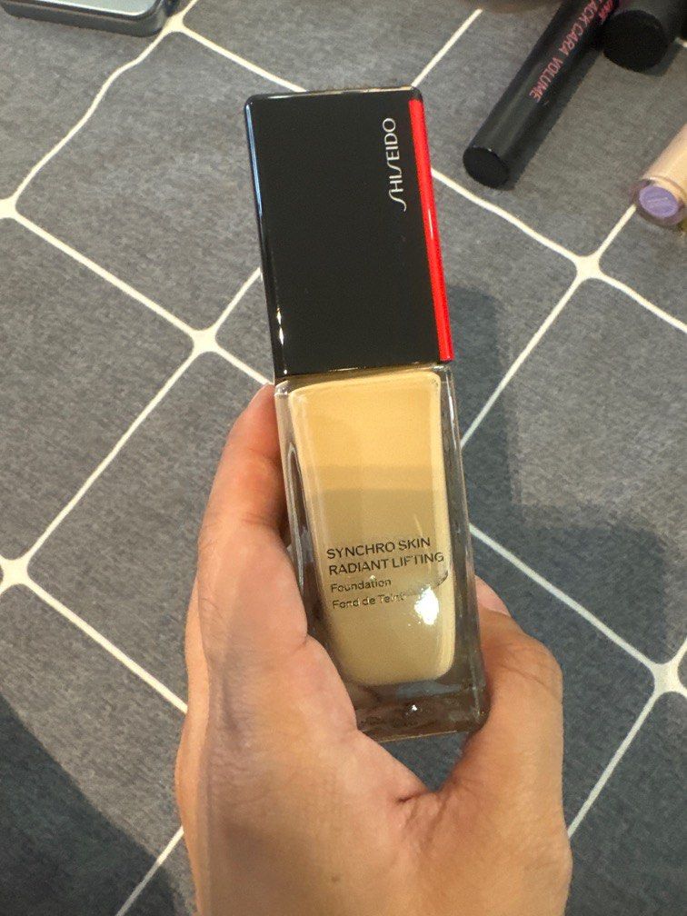 Shiseido foundation (Category: Makeup) located in Quezon City. Submitted by destashingmycloset (Listing ID 1366609930, Image 1). Description: .
