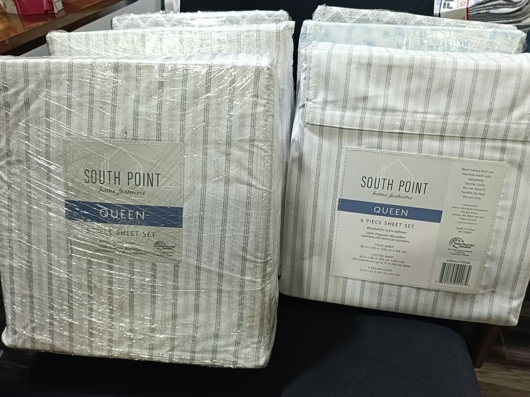 SOUTH POINT BEDSHEETS QUEEN (Category: Table Linen & Textiles) located in Cavinti. Submitted by shop_withme23 (Listing ID 1366613210, Image 1). Description: ONHAND item READY to ship out Full payment required No cancellation of order No rush shipping.