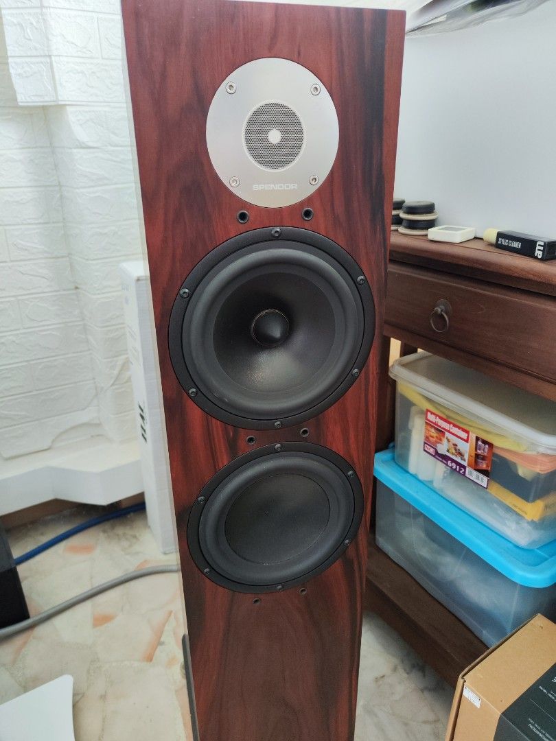 Speakers65750170145538113