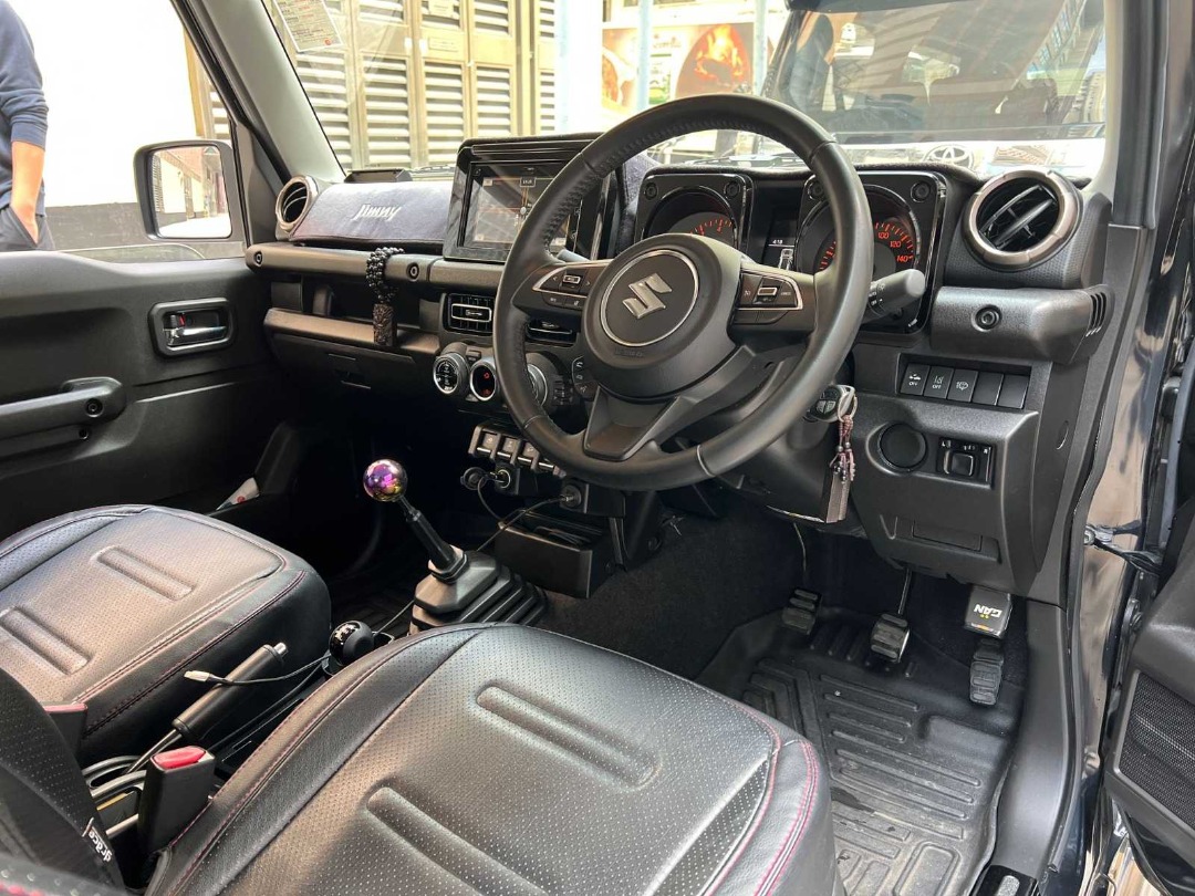 Suzuki Jimny JB74W Manual62863128386050113