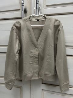 (Kategori: ) berada di . Dikirim oleh chicsecondhand (ID iklan 1366576034, Gambar 1). Deskripsi: .