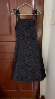 (Category: ) located in . Submitted by styledthrifts (Listing ID 1366564612, Image 1). Description: .