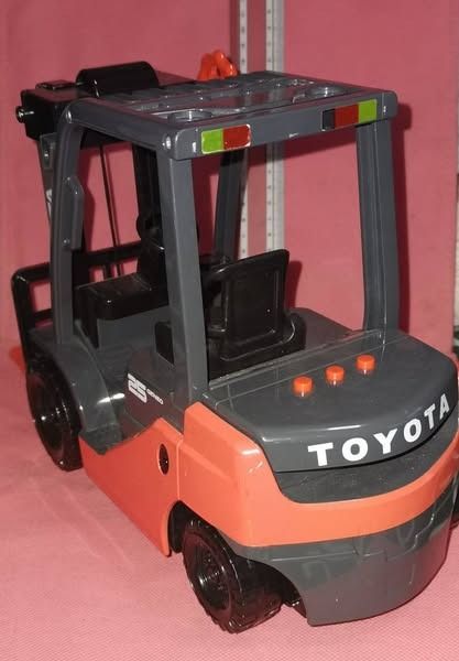 Toyota Forklift 18 cm (Category: Construction Tools & Equipment) located in Los Banos. Submitted by princessbotique (Listing ID 1366670311, Image 3). Description: Toyota Forklift Php 600 18 cm Working sounds Preloved As is See pix for details First come First Serve Please add shipping fee From Los Banos Laguna Meetups per arrangement MOP GCash first to pay basis No reservations No COD No checkout PM MY PAGE if interested Please Like and Follow.