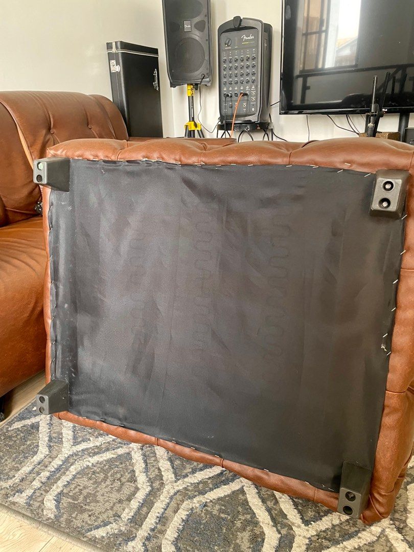 Tufted Oversized Ottoman (Category: Sofas) located in Pasig City. Submitted by kat136vil (Listing ID 1366623032, Image 3). Description: Used Tufted Oversized Ottoman Synthetic Quality Leather 2yr old 3k negotiable for sure buyers 30x24x15 inches .