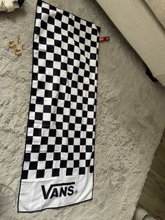 Vans brand scarf and carrier bag62980459825538113