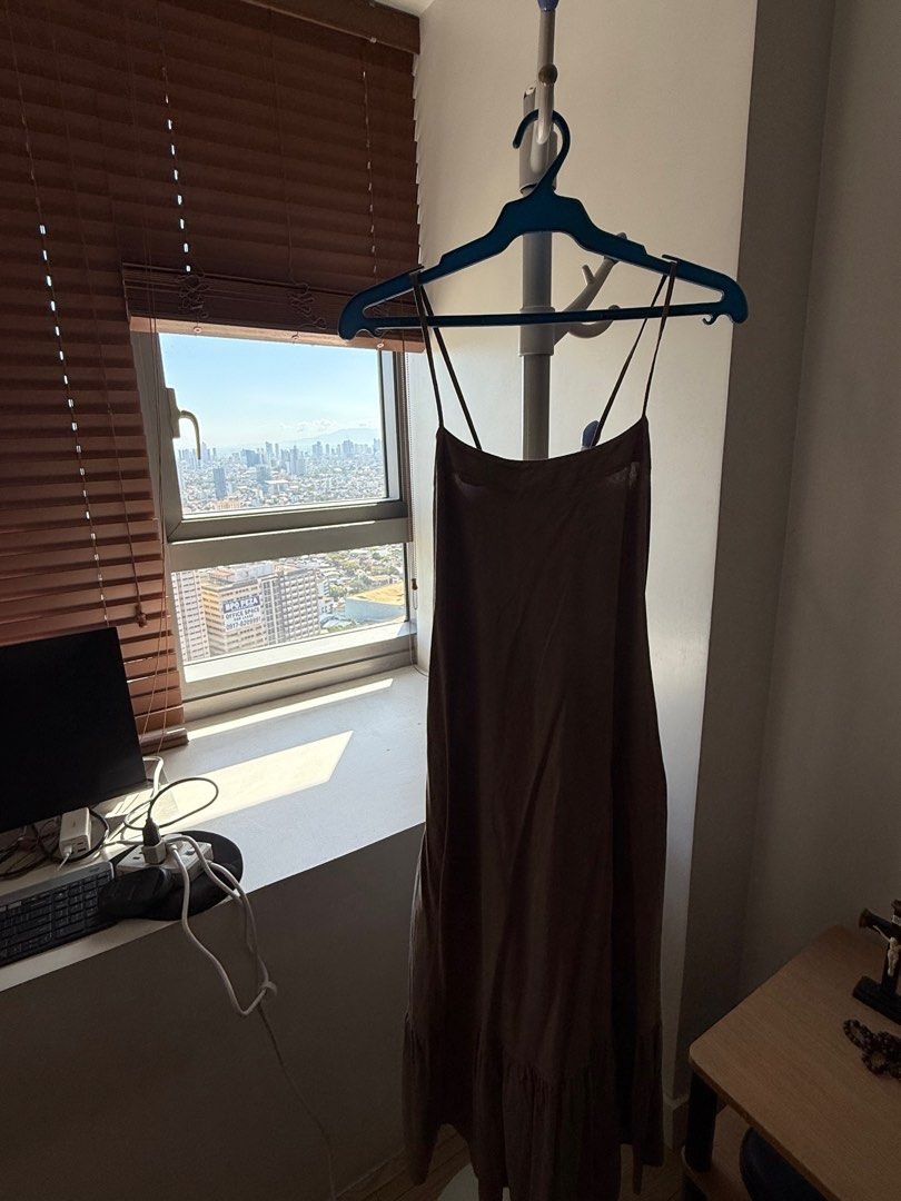 Vin and Tin Amanda Dress (Category: Dresses) located in Las Pinas. Submitted by new.space8 (Listing ID 1366608571, Image 2). Description: - Freesize - Color rate 8/10 - Location: Las Piñas City/Mandaluyong - MOP: Gcash/BDO - Sf will be shouldered buy the buyer - Booking of courier will be done by the buyer - Feel free to message me for any questions! :) .