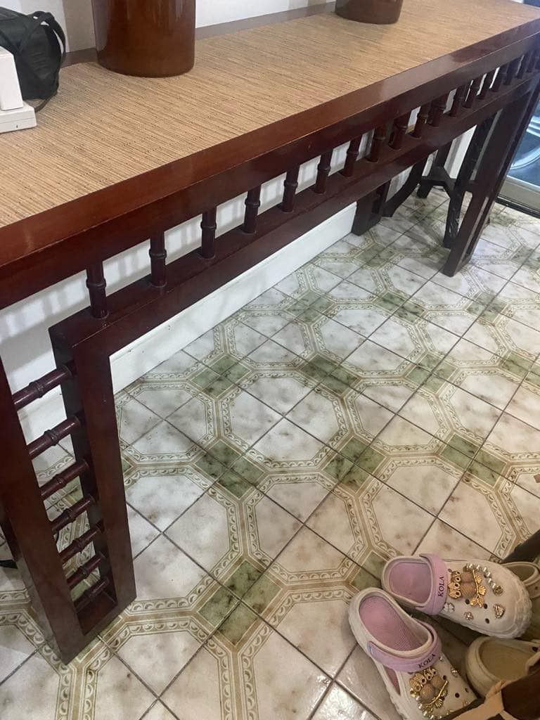 Vintage Style Buffet Table and 2 side consoles (Category: Tables & Sets) located in Las Pinas. Submitted by jesus1smysavi0r (Listing ID 1366657219, Image 2). Description: pick up at Pasig.
