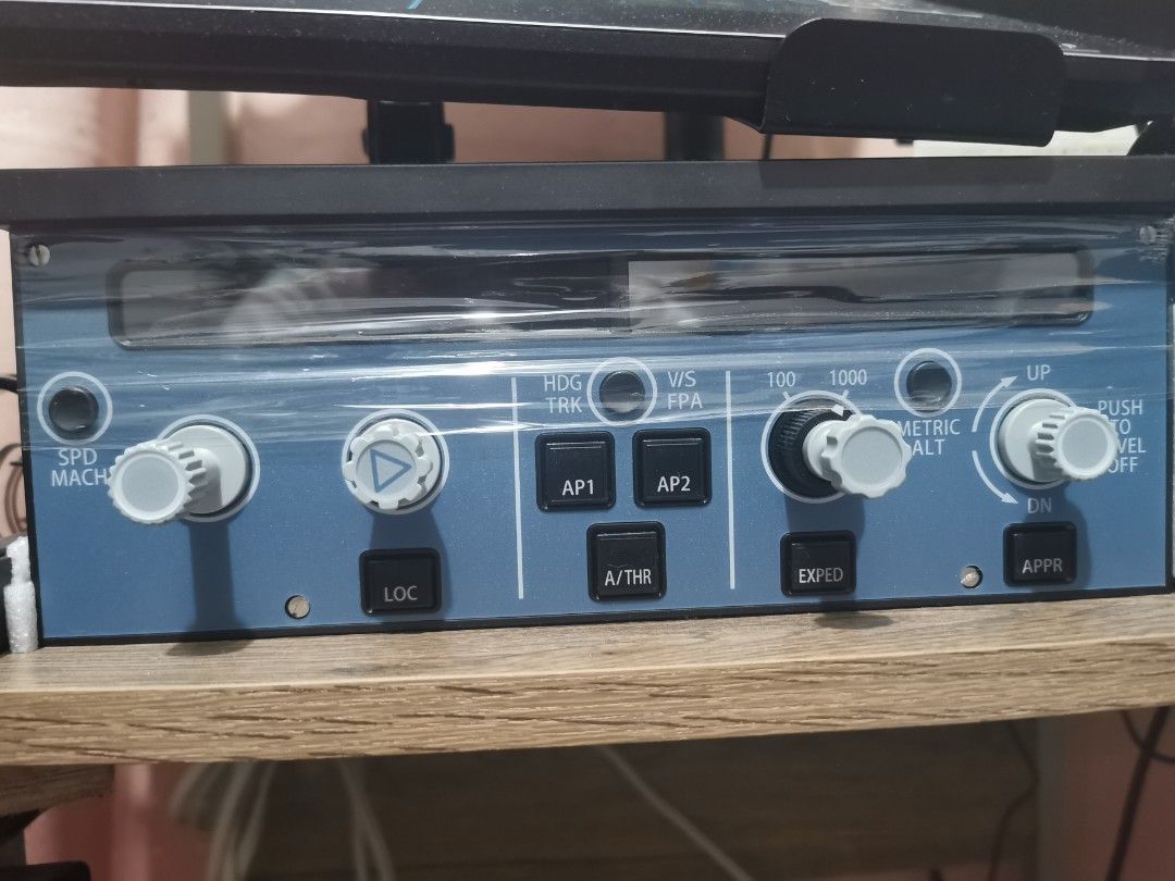 Winwing Sim Airbus FCU 1 (Category: Controllers) located in Angeles City. Submitted by algineyap03 (Listing ID 1366657345, Image 3). Description: For Sale Only !!! Brand New Tested Only RFS: Change of mind Winwing Airbus FCU 1 The WinWing FCU Unit 1 is a flight control unit (FCU) designed to enhance the flight simulation experience, particularly with flight simulators like Microsoft Flight Simulator 2020 (MSFS2020) and X-Plane 11, 12. It's a full